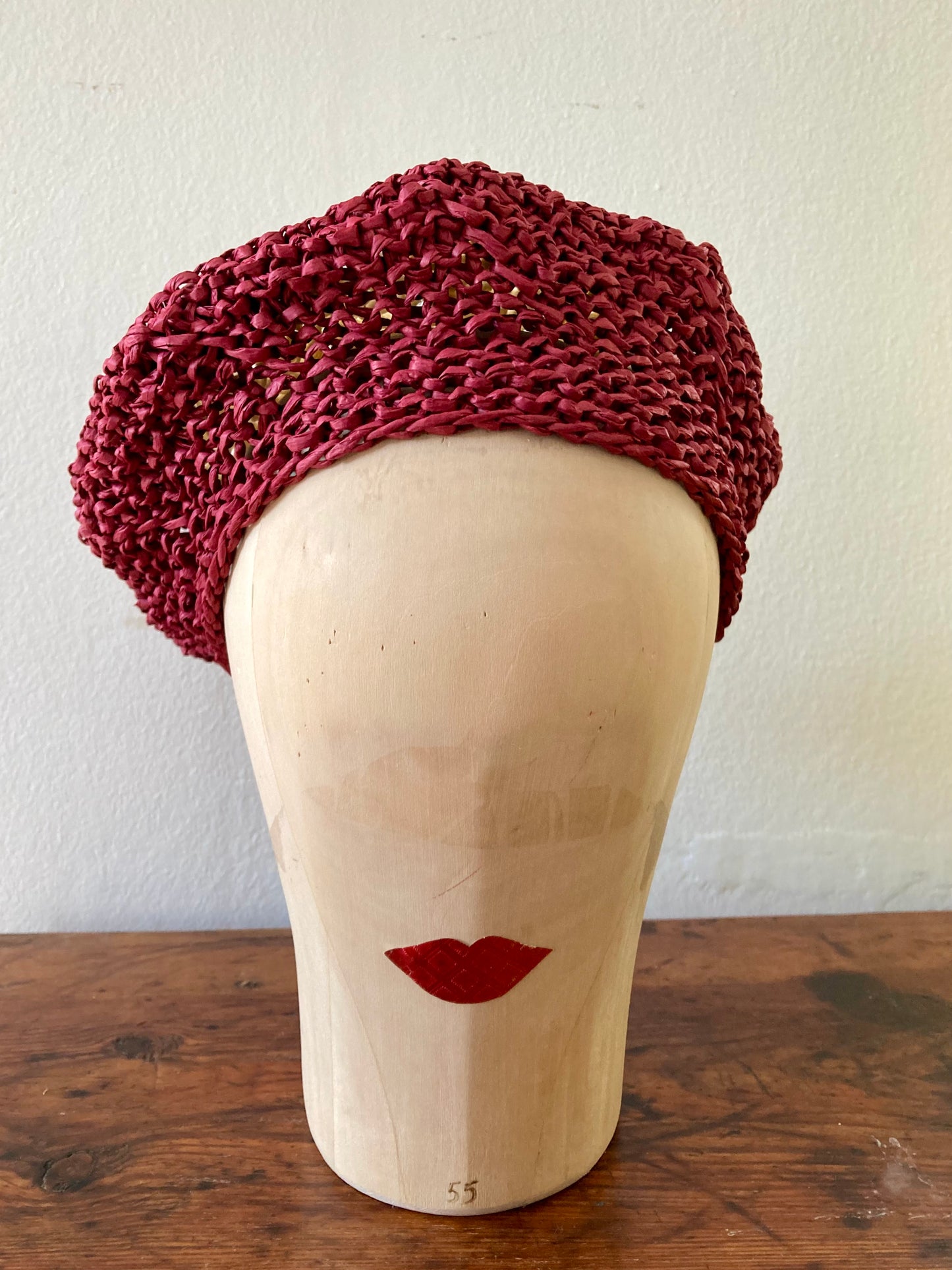 Tricolor Beret a Little to a Side